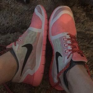 Women’s Nike Running Shoes 7Y